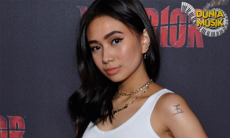 Niki Zefanya: Musisi Muda yang Mengubah Permainan!