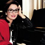 Nana Mouskouri Diva Dunia dengan Ribuan Lagu dalam Hati!