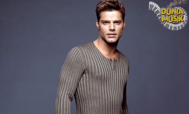 Ricky Martin dan Jejak Emasnya di Dunia Musik Global!