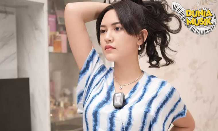 Happy Asmara Penyanyi Keren dengan Sentuhan Magis!