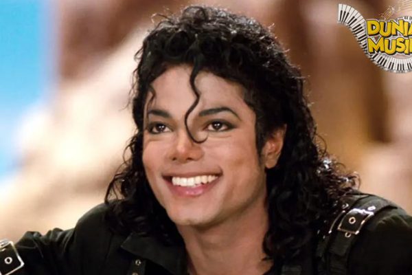 Michael Jackson Sosok Fenomenal di Balik Sepatu Moonwalk! Michael Jackson Sosok Fenomenal di Balik Sepatu Moonwalk!