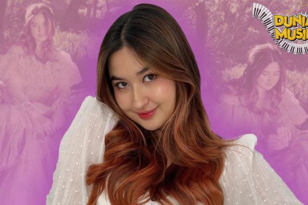 Stephanie Poetri Nyanyian Lugu yang Diam-diam Menguasai! Stephanie Poetri Nyanyian Lugu yang Diam-diam Menguasai!