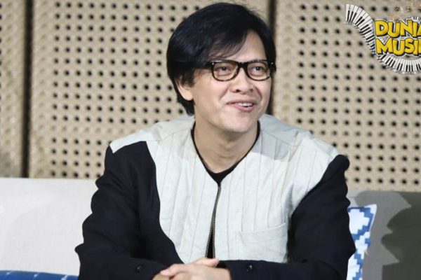 Armand Maulana 3 Dekade Suara Khas yang Tetap Berkelas Armand Maulana 3 Dekade Suara Khas yang Tetap Berkelas