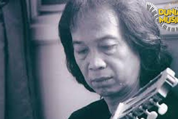 Chrisye dan 3 Momen Panggung Cantik yang Sulit Dilupakan! Chrisye dan 3 Momen Panggung Cantik yang Sulit Dilupakan!