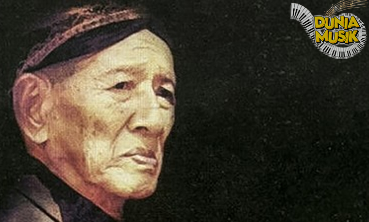 Penyanyi Gesang Martohartono 6 Jejak Musik yang Abadiv
