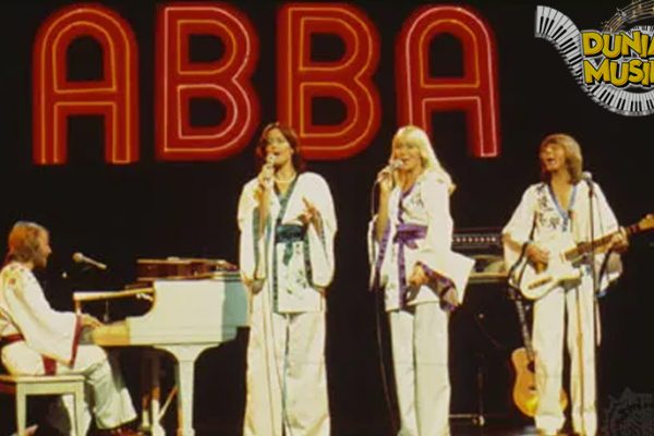 ABBA 12 Hits Legendaris yang Tak Pernah Luntur