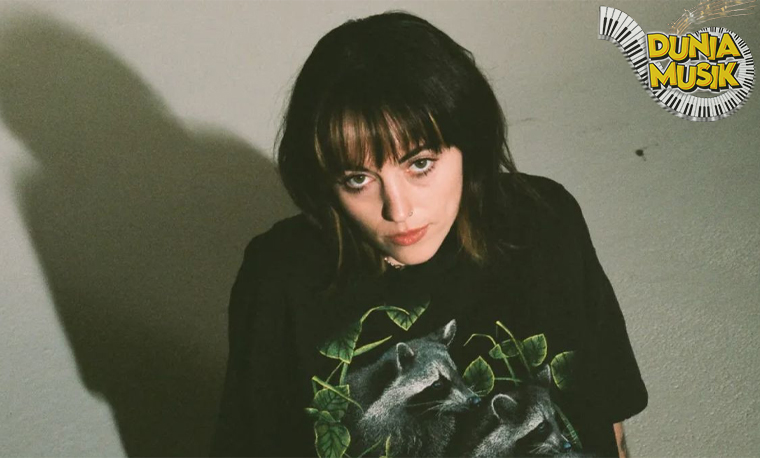 Sasha Sloan 3 Suara Emosional yang Menyentuh Hati