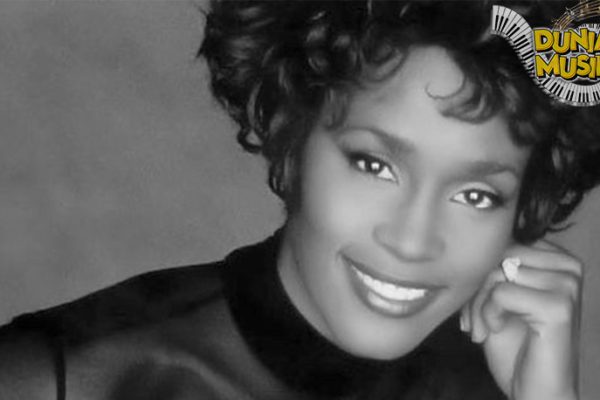 4 Suara Whitney Houston yang Menyihir Generasi