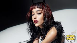 Danna Paola 25 Idola Generasi Z yang Tantangan