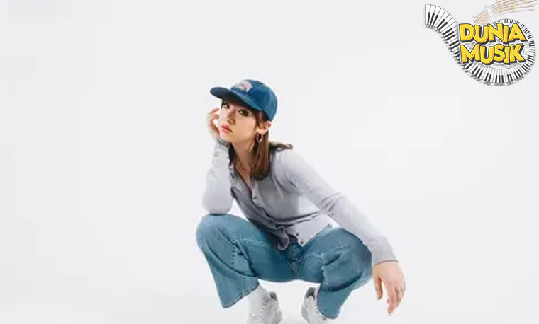 Jannine Weigel Si 4 Pemikat Hati Fans Musik Pop